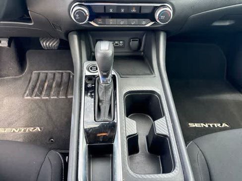 Used 2024 Nissan Sentra SV FWD image 19