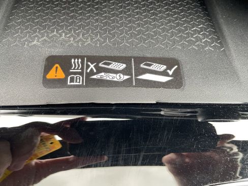 Used 2024 Chevrolet Traverse RS AWD/4WD image 30