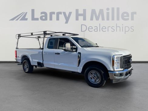 Used 2024 Ford F250 XL w/ XL Chrome Package image 7