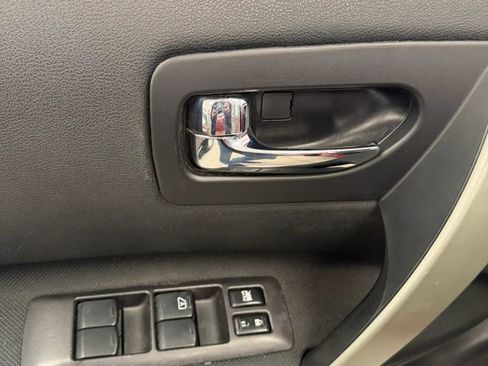 Used 2013 Nissan Rogue S AWD/4WD image 24