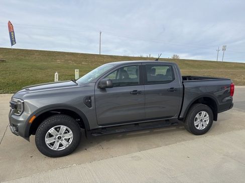 New 2025 Ford Ranger XL image 7