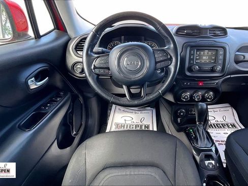 Used 2017 Jeep Renegade Altitude image 5
