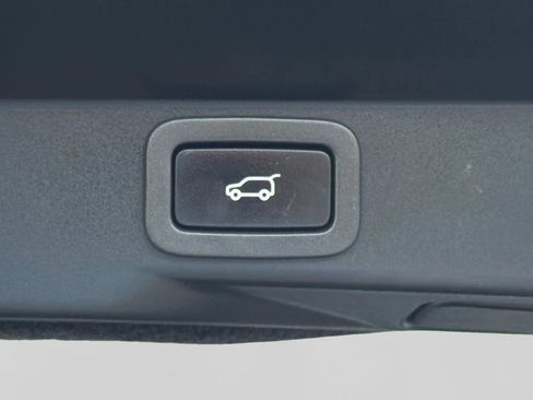 Used 2015 Land Rover Range Rover Sport HSE AWD/4WD image 19