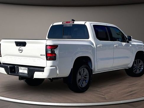 Certified 2026 Nissan Frontier SV w/ SV Convenience Package AWD/4WD image 2