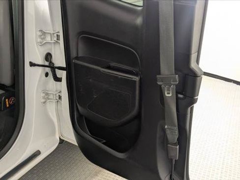 Used 2018 Chevrolet Colorado W/T w/ WT Convenience Package RWD image 16