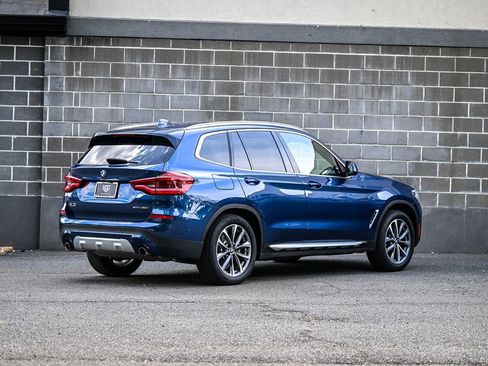Used 2019 BMW X3 xDrive30i w/ Executive Package AWD/4WD image 3