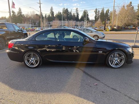 Used 2011 BMW 335is Convertible image 11
