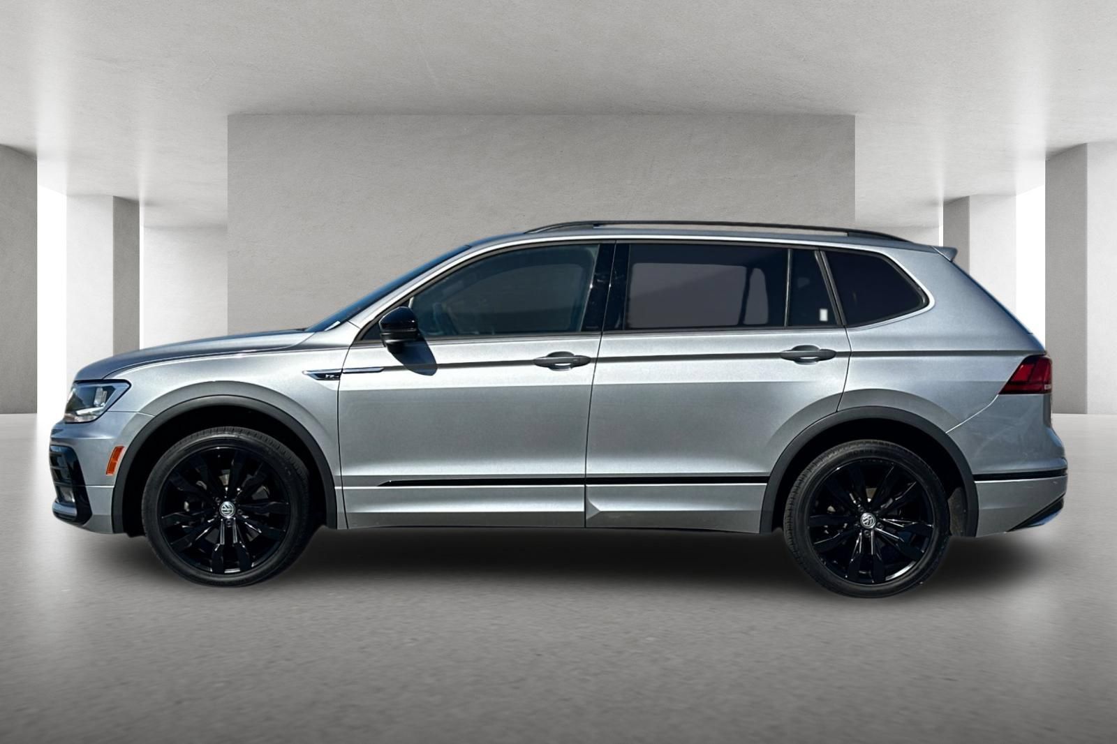 Used 2021 Volkswagen Tiguan SE R-Line AWD/4WD image 7