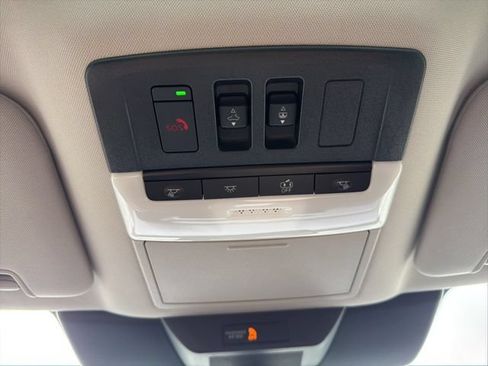 New 2026 Nissan Pathfinder SL AWD/4WD image 21