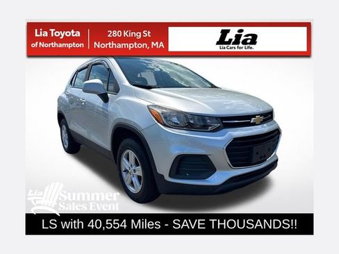 Used 2018 Chevrolet Trax LS AWD/4WD image 1