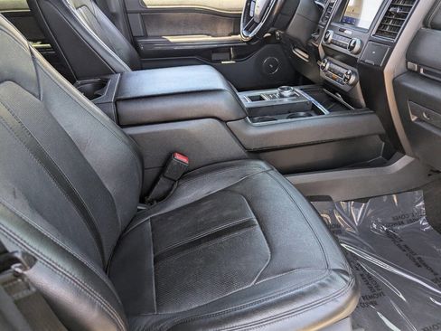 Used 2020 Ford Expedition Max Limited RWD image 12