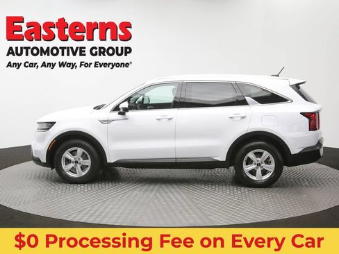 Used 2023 Kia Sorento LX FWD image 56