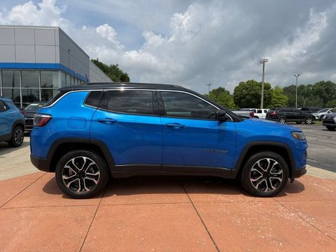Used 2023 Jeep Compass Limited AWD/4WD image 7