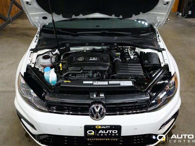 Used 2019 Volkswagen Golf R 4-Door AWD/4WD image 9
