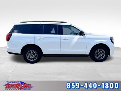 Used 2025 Ford Expedition Active AWD/4WD image 10
