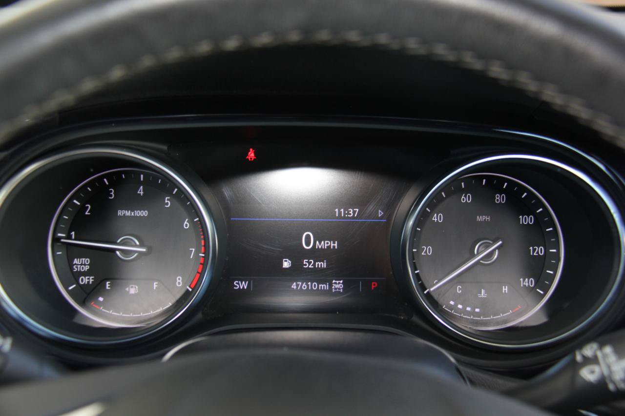 Used 2021 Buick Encore GX Essence w/ Advanced Technology Package AWD/4WD image 13