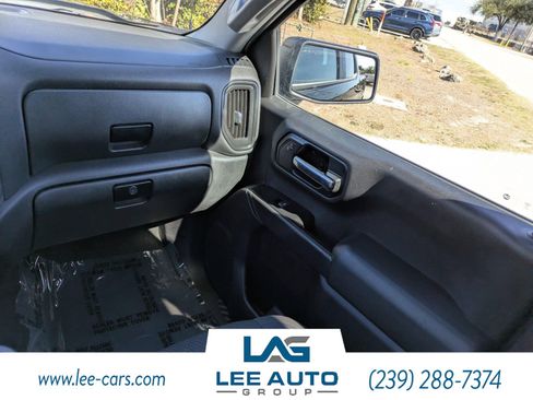 Used 2019 Chevrolet Silverado 1500 Custom w/ Custom Value Package image 13