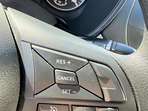 Used 2022 Nissan Altima 2.5 SV image 18