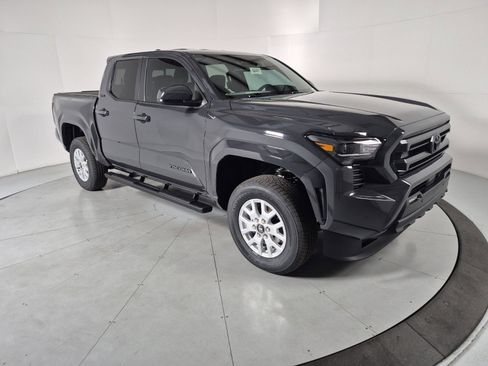 New 2026 Toyota Tacoma SR5 image 7
