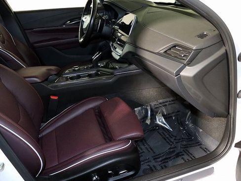 Used 2023 Cadillac CT4 V w/ Navigation Package image 33