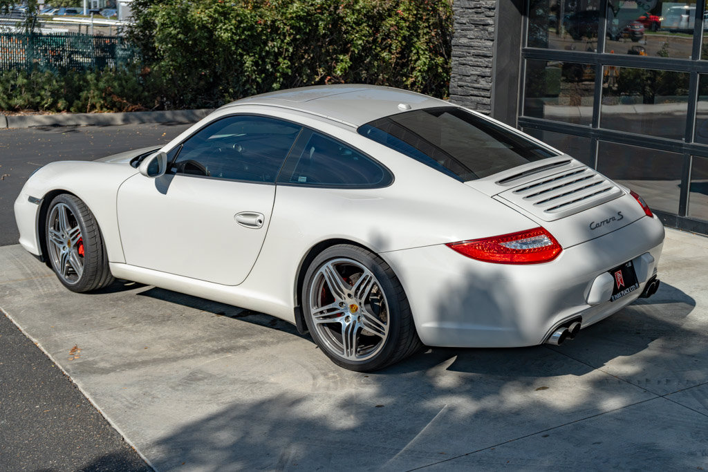 Used 2009 Porsche 911 Carrera S RWD image 8