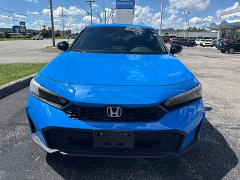 Used 2025 Honda Civic Sport image 2