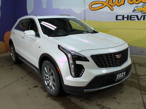 Used 2021 Cadillac XT4 Premium Luxury w/ Sun And Sound Package image 4