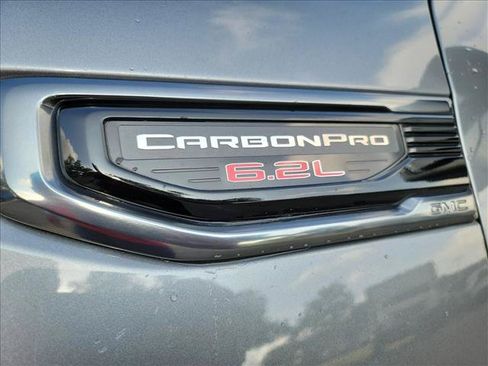 Used 2022 GMC Sierra 1500 AT4 w/ AT4 Premium Package AWD/4WD image 9