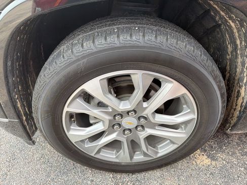 Used 2021 Chevrolet Traverse Premier w/ LPO, Floor Liner Package FWD image 46