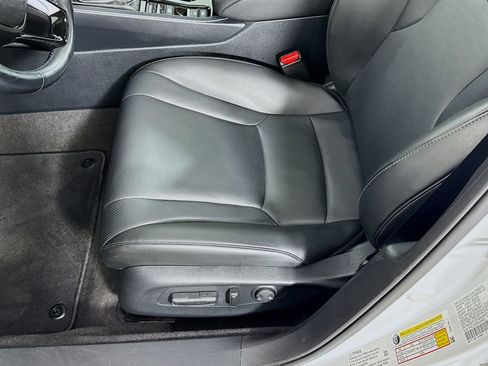 Used 2023 Honda Accord EX-L image 17