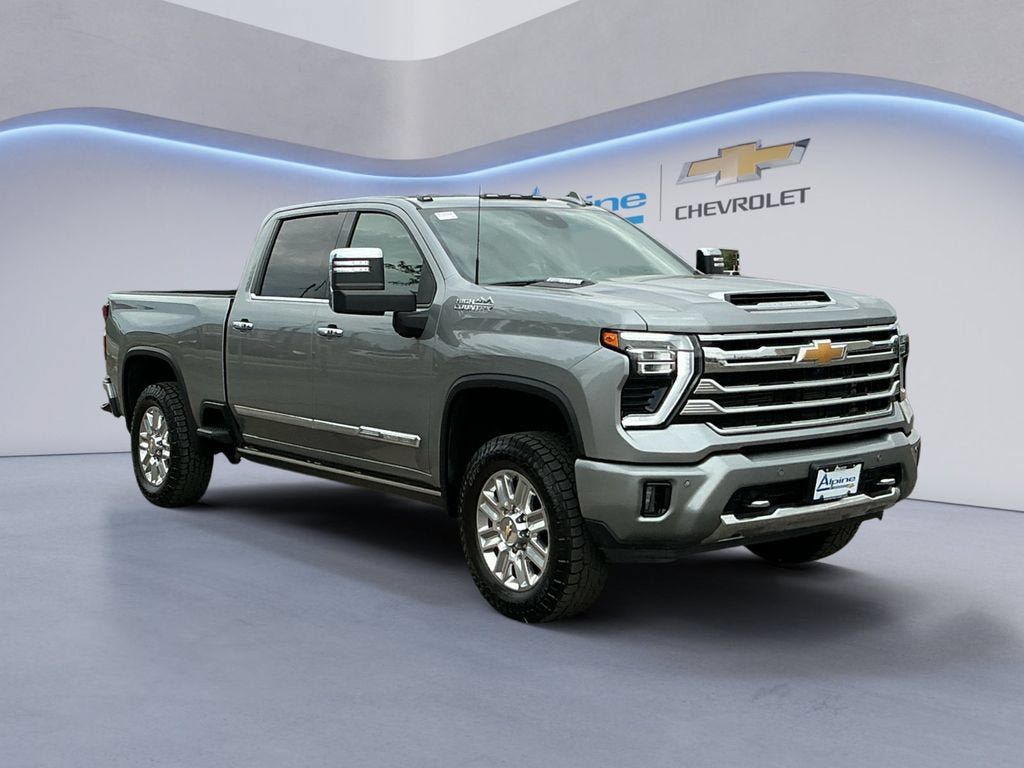 Used 2025 Chevrolet Silverado 3500 High Country w/ High Country Premium Package AWD/4WD image 7