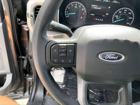 Used 2022 Ford F150 XLT w/ Trailer Tow Package AWD/4WD image 23