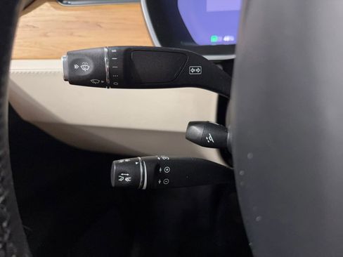 Used 2019 Tesla Model X 100D image 35