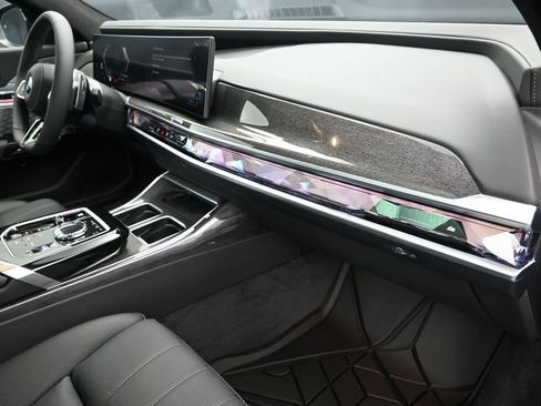 New 2026 BMW 760i xDrive w/ Executive Package AWD/4WD image 24