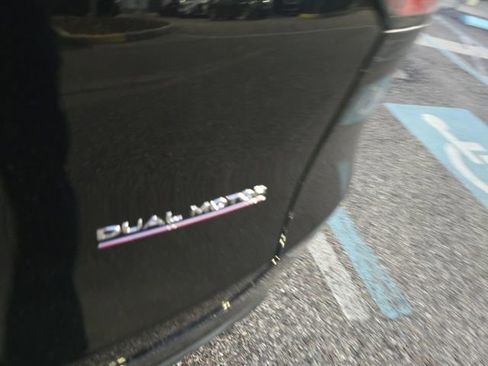 Used 2022 Tesla Model Y Performance image 6