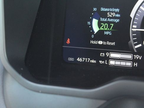 Used 2022 Toyota Tundra Platinum RWD image 15