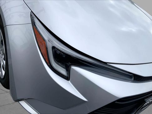 Used 2024 Toyota Corolla LE FWD image 27