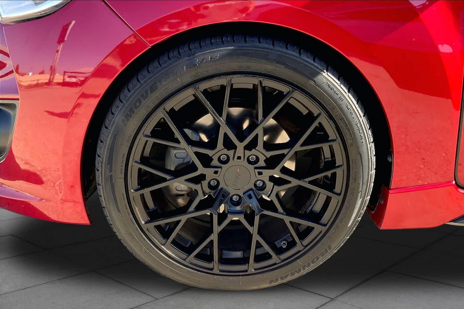 Used 2017 Hyundai Veloster Turbo w/ Tech Package 02 FWD image 10