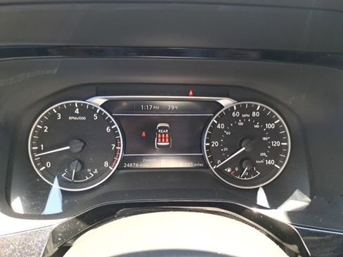 Used 2024 Nissan Pathfinder SV w/ Lighting Package (N92) FWD image 19