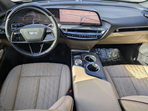 Used 2024 Cadillac Lyriq Sport w/ Nappa Leather Package image 18