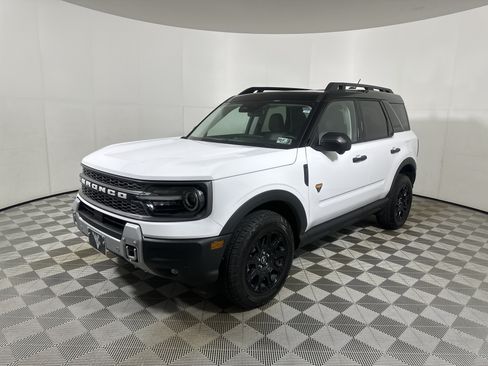 Used 2025 Ford Bronco Sport Badlands w/ Badlands Tech Package AWD/4WD image 3