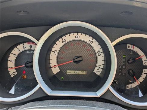 Used 2014 Toyota Tacoma PreRunner w/ SR5 Package image 14