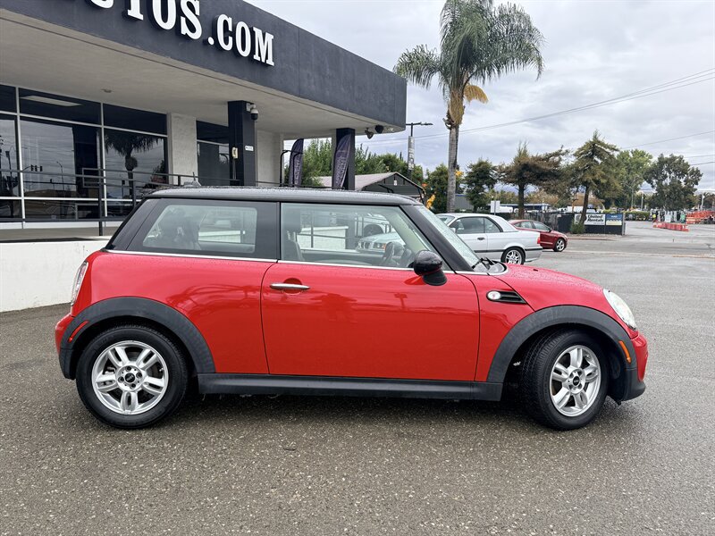 Used 2013 MINI Cooper Hardtop FWD image 8