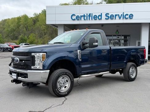 Used 2019 Ford F250 XL w/ XL Value Package AWD/4WD image 4