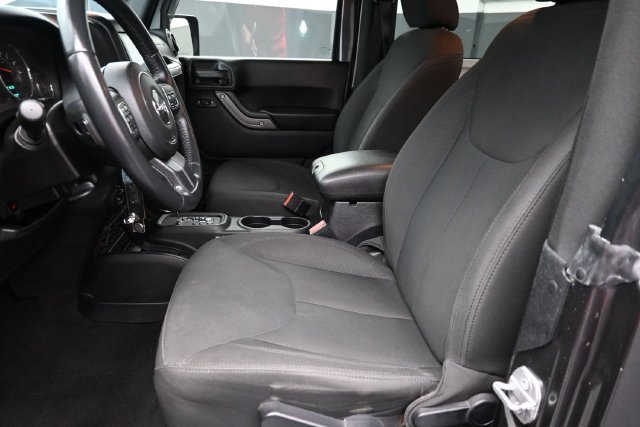 Used 2016 Jeep Wrangler Sport w/ Quick Order Package 24S AWD/4WD image 19