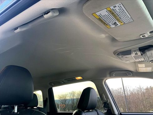 Used 2022 Subaru Ascent Limited image 19