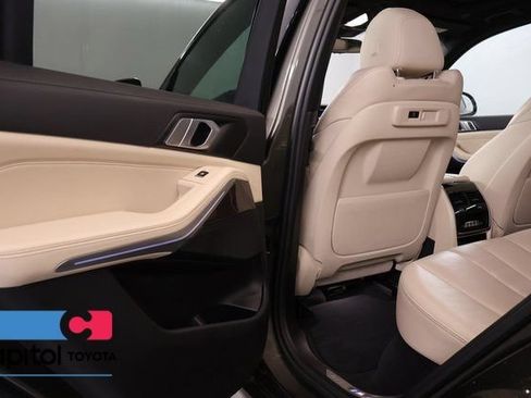 Used 2022 BMW X5 xDrive40i w/ M Sport Package AWD/4WD image 30