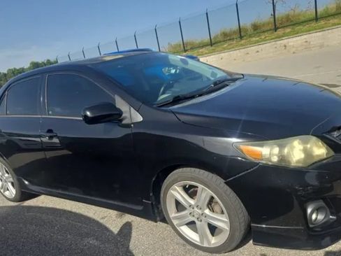 Used 2013 Toyota Corolla S w/ Premium Pkg FWD image 4
