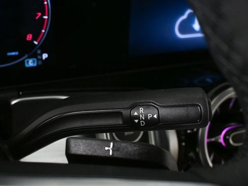 New 2026 Mercedes-Benz GLB 250 image 16