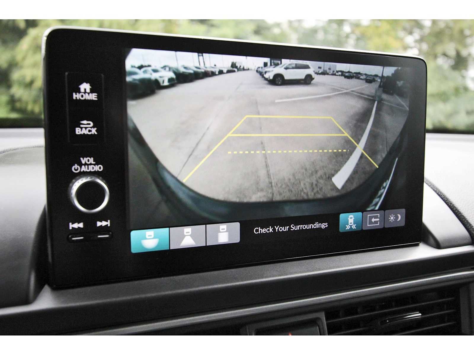 Used 2025 Honda Pilot Touring image 24